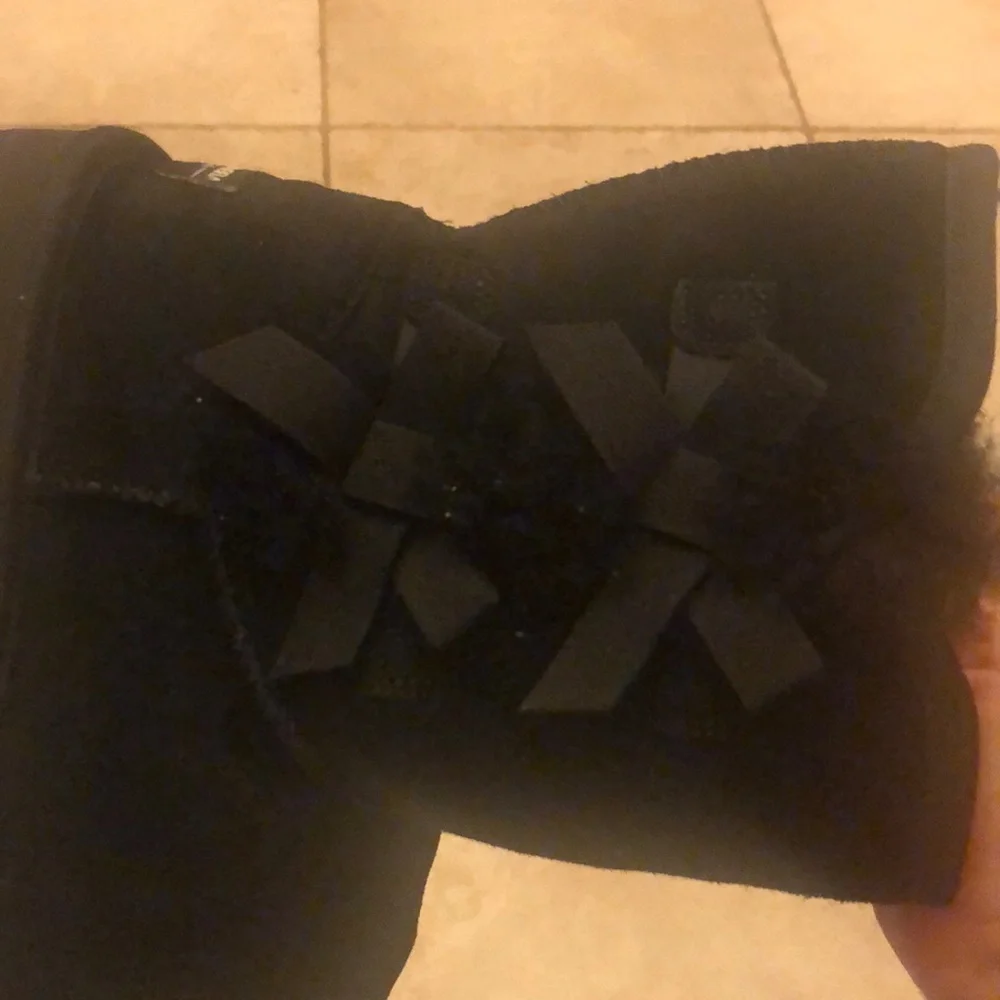 UGG beautiful girls boots size 6 GUC KOOLABURRA